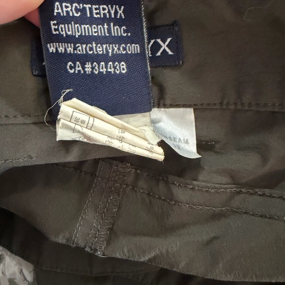 Arc’teryx x Vintage Men’s Technical Pants - Picture 11 of 12